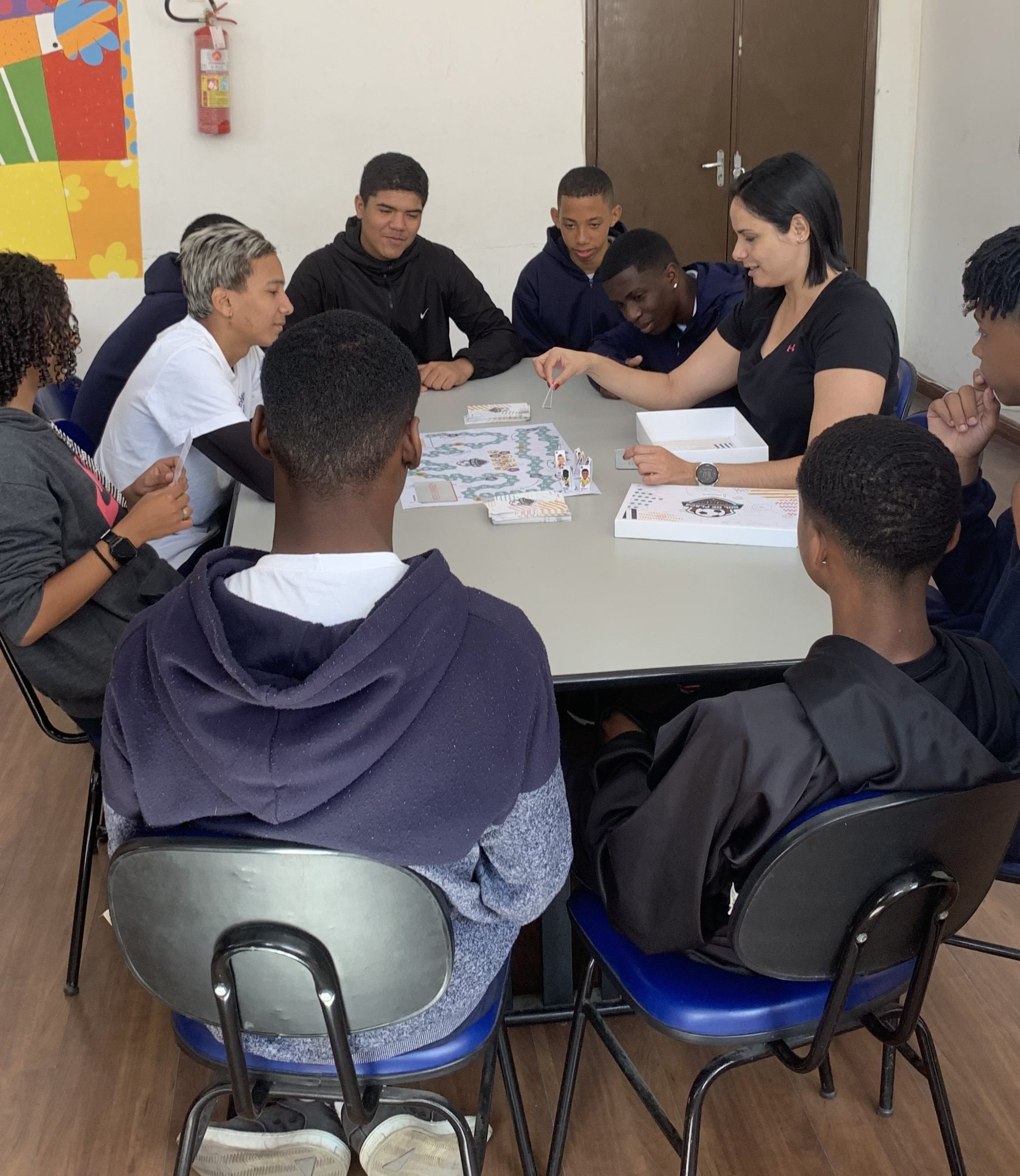 Jogo de tabuleiro da Copa incentiva trabalho interdisciplinar na escola -  Vivescer